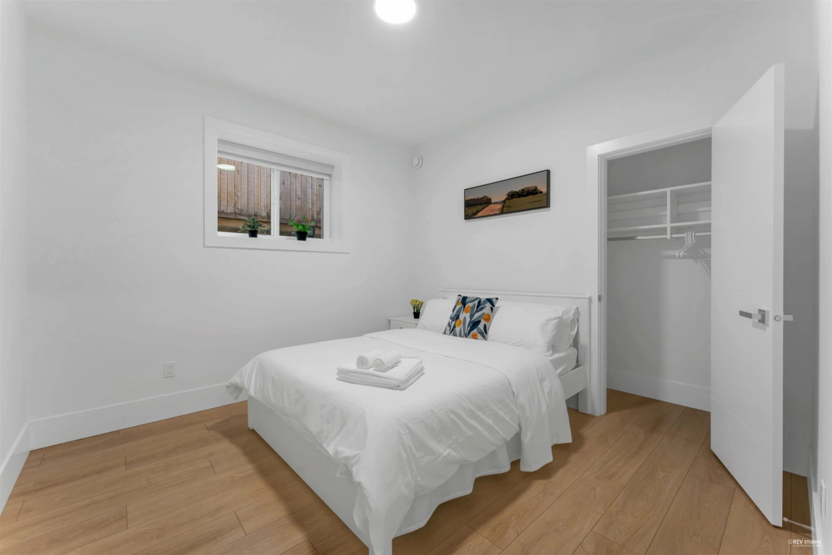 Garden / Landscaping Photo of 16764 18a Avenue, Surrey, BC