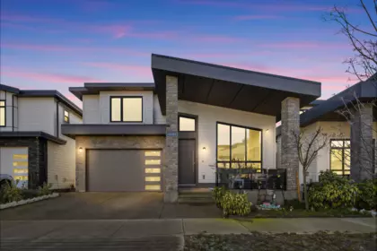 16764 18a Avenue, Surrey, BC, Grandview Surrey — 6 bed single family residence for sale