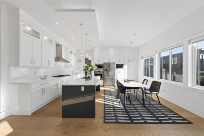 Kitchen Island Photo of 16764 18a Avenue, Surrey, BC
