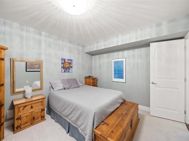 Basement Recreation Room Photo of 17433 1 Avenue, Surrey, BC