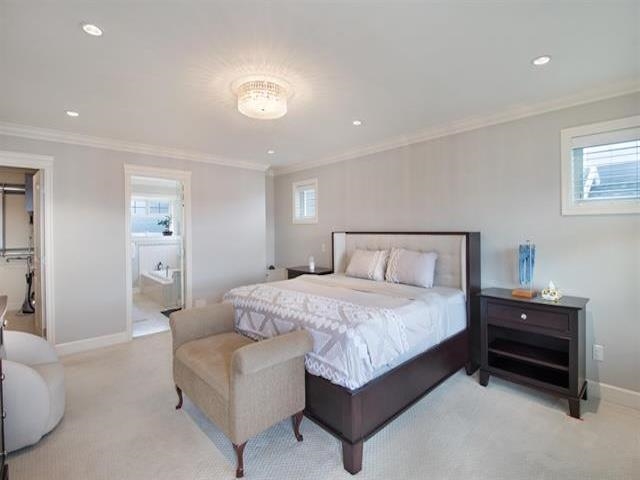 Powder Room Photo of 17433 1 Avenue, Surrey, BC