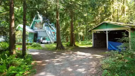 Kitchen Photo of 23287 141 Avenue, Maple Ridge, BC