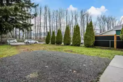Outdoor Kitchen Photo of 45135 Deans Avenue, Chilliwack, BC