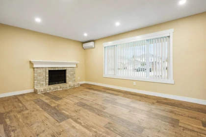 Primary Bedroom Photo of 45135 Deans Avenue, Chilliwack, BC