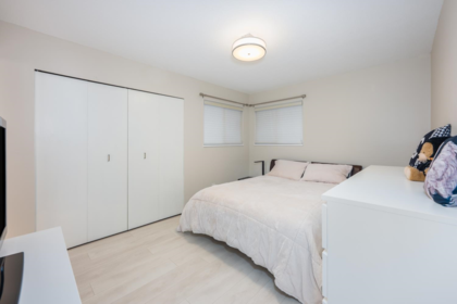 Hallway Photo of 15759 101 Avenue, Surrey, BC