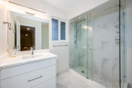 Laundry Room Photo of 15759 101 Avenue, Surrey, BC