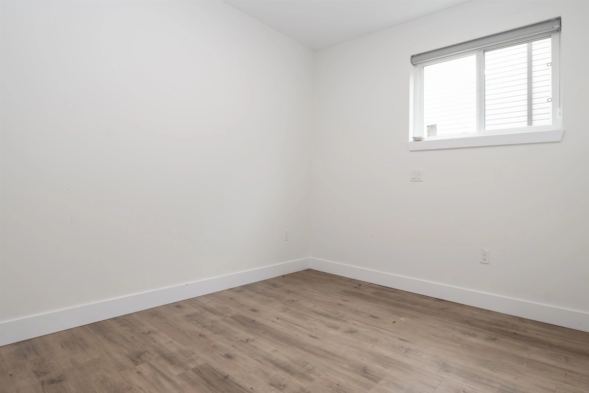 Outdoor Deck Photo of 2 21088 Lakeview Crescent, Hope, BC