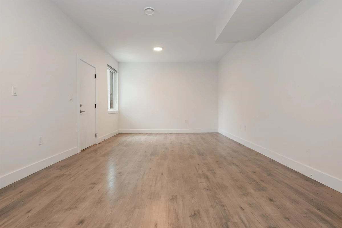 Swimming Pool Photo of 2 21088 Lakeview Crescent, Hope, BC