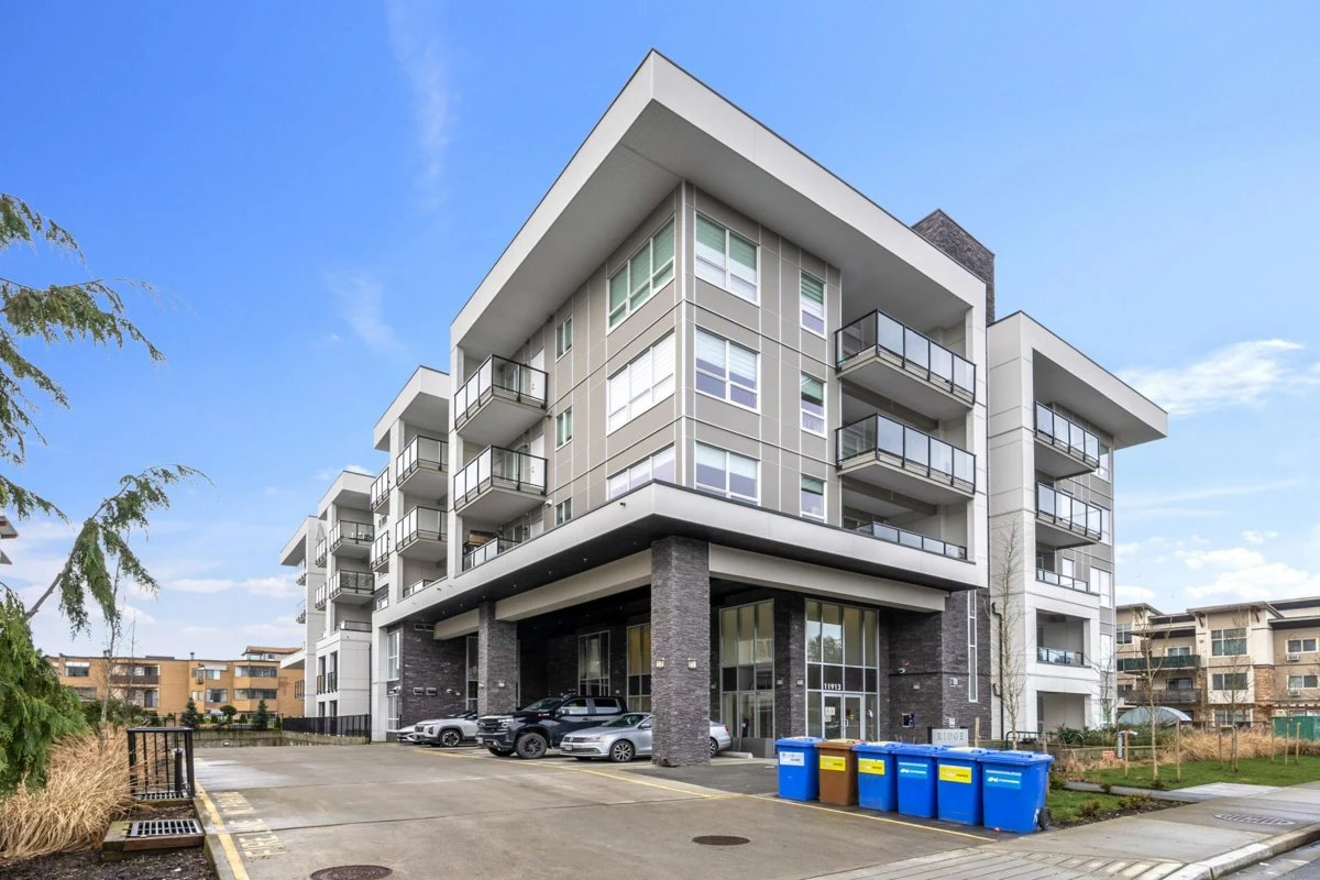Mudroom Photo of 406 11913 Burnett Street, Maple Ridge, BC