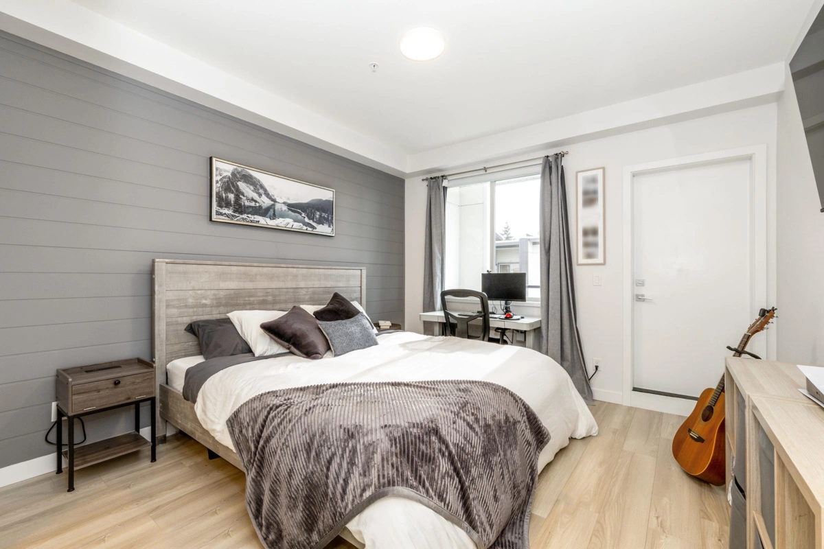 Primary Bathroom Photo of 406 11913 Burnett Street, Maple Ridge, BC