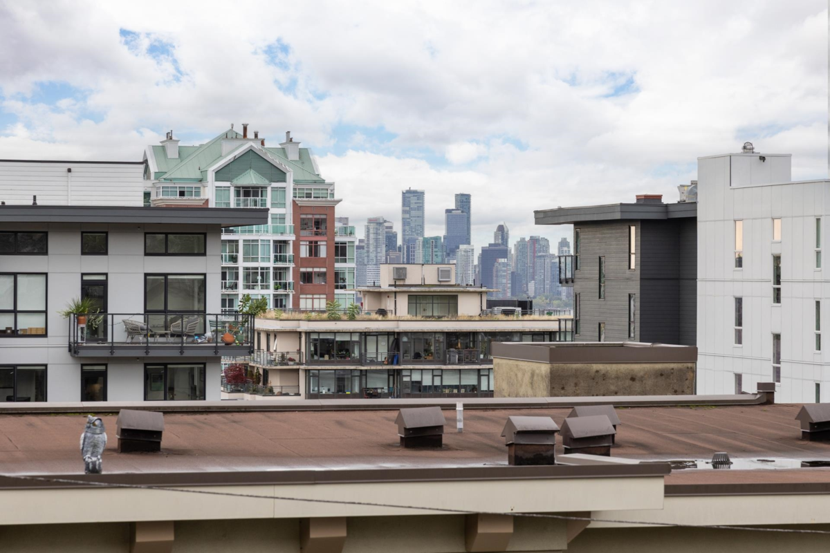 Outdoor Deck Photo of 211 155 E 5th Street, North Vancouver, BC