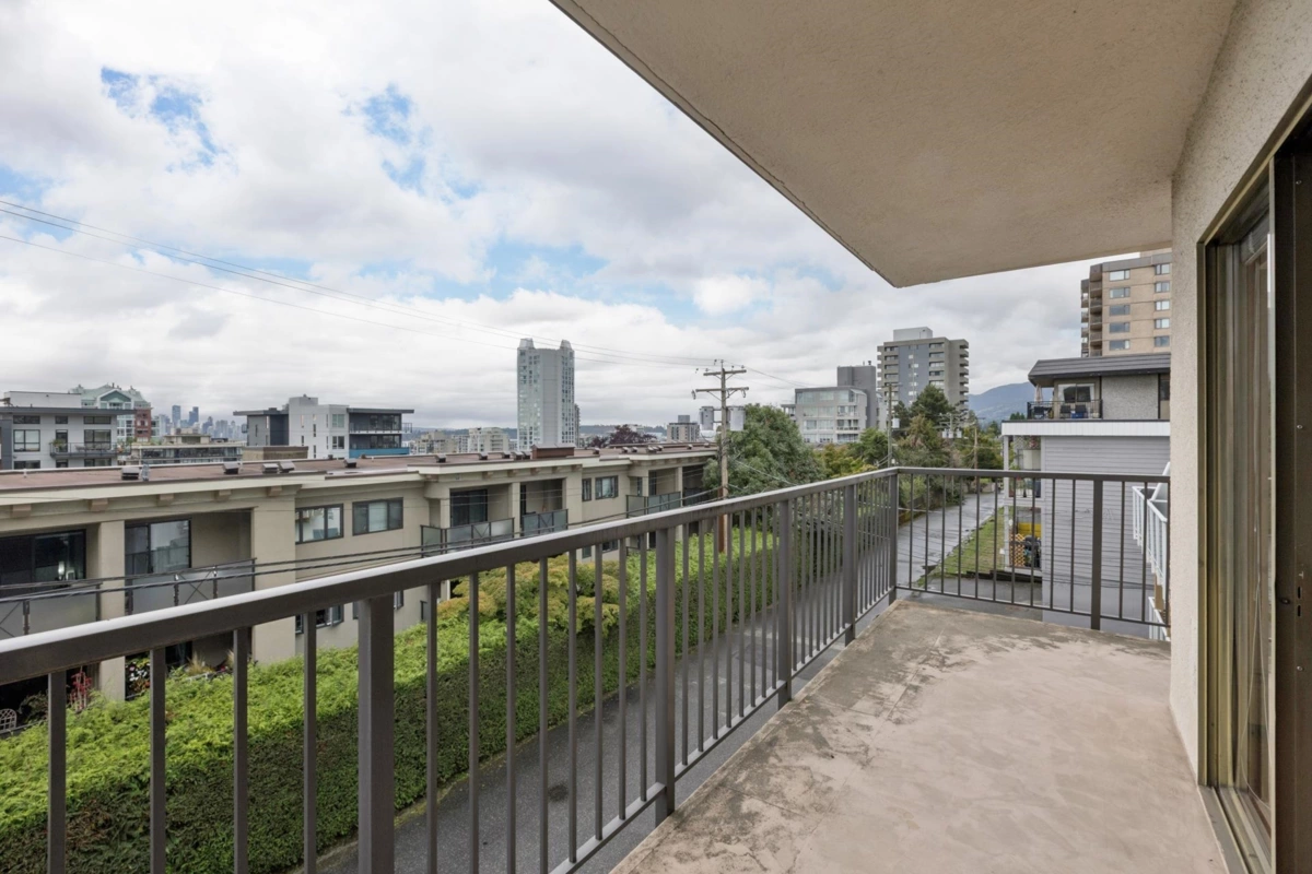 Staircase Photo of 211 155 E 5th Street, North Vancouver, BC