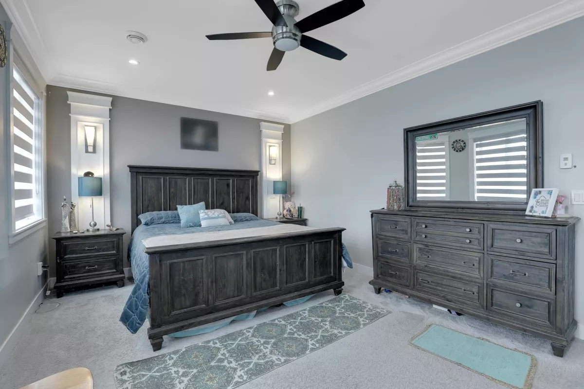 Front Yard Photo of 5438 188 Street, Surrey, BC