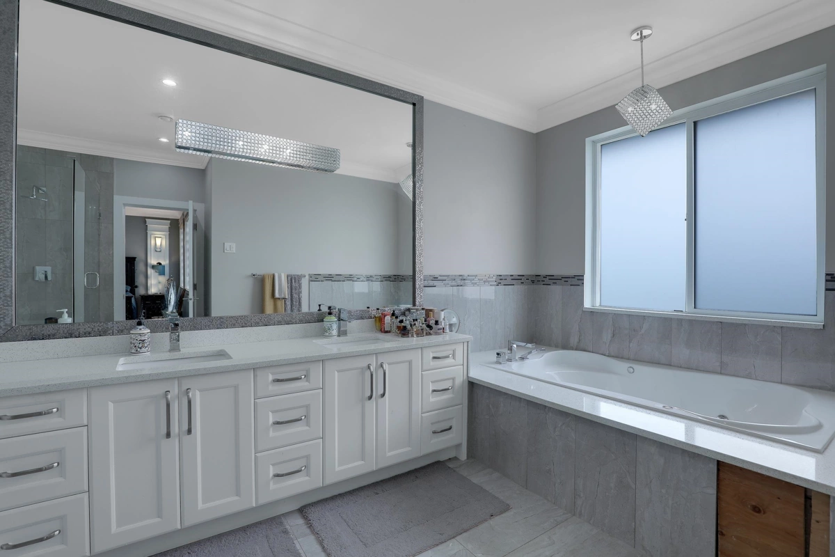 Garden / Landscaping Photo of 5438 188 Street, Surrey, BC