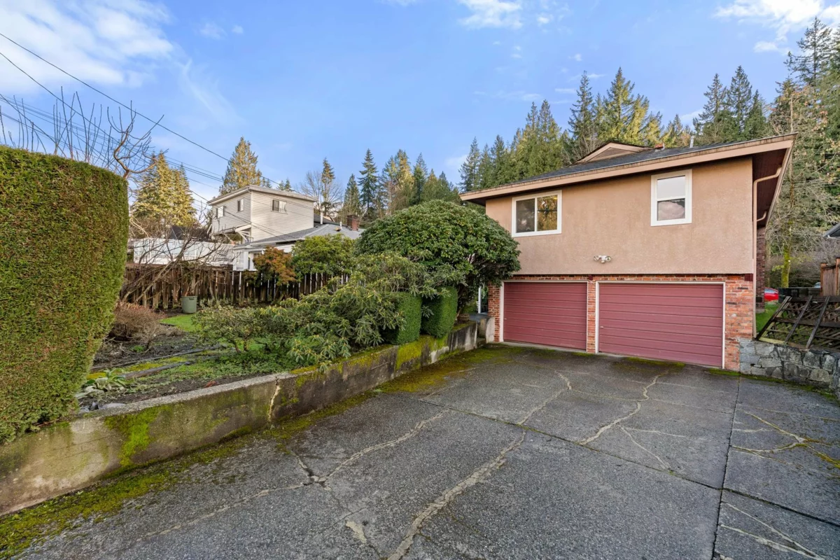 Basement Recreation Room Photo of 4651 W 16th Avenue, Vancouver, BC