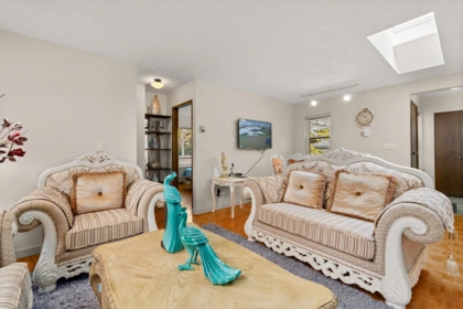 Breakfast Nook Photo of 4651 W 16th Avenue, Vancouver, BC