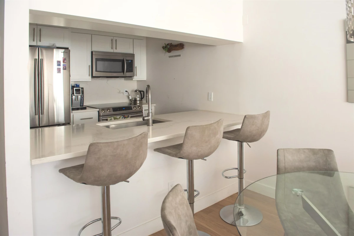 Bedroom 3 Photo of 216 3250 W Broadway, Vancouver, BC