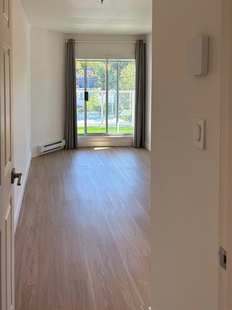 Entry Foyer Photo of 216 3250 W Broadway, Vancouver, BC