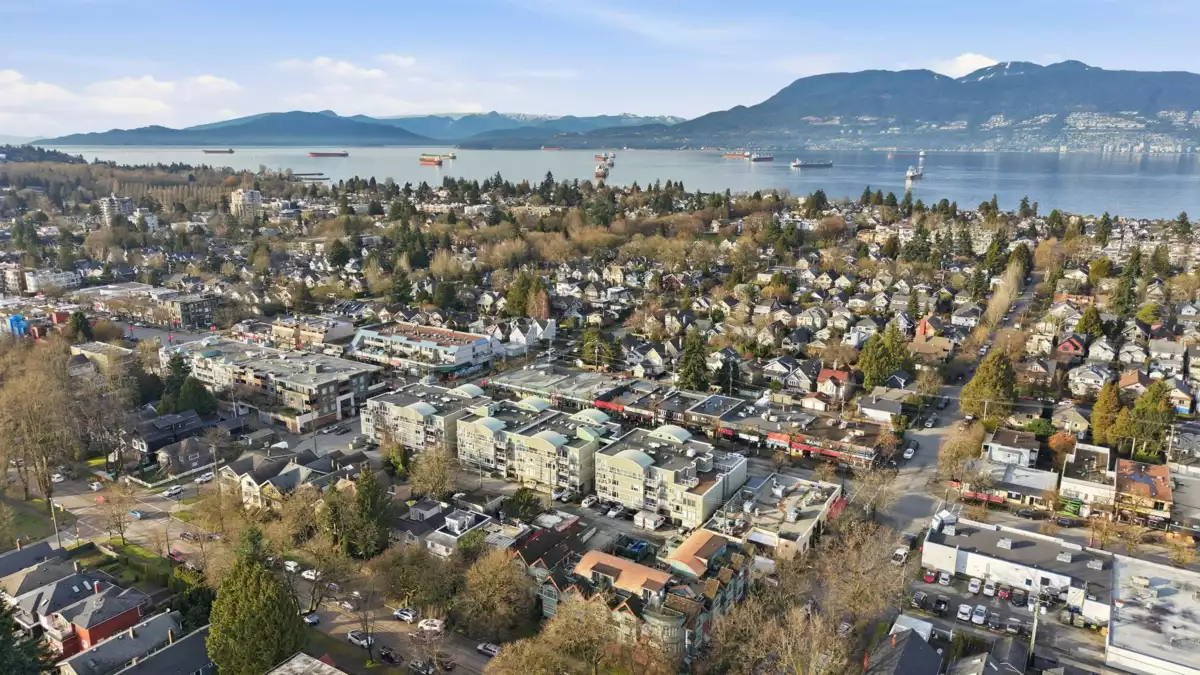 Kitchen Island Photo of 216 3250 W Broadway, Vancouver, BC
