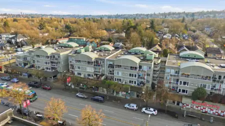 216 3250 W Broadway, Vancouver, BC, Dunbar — 2 bed apartment/condo for sale