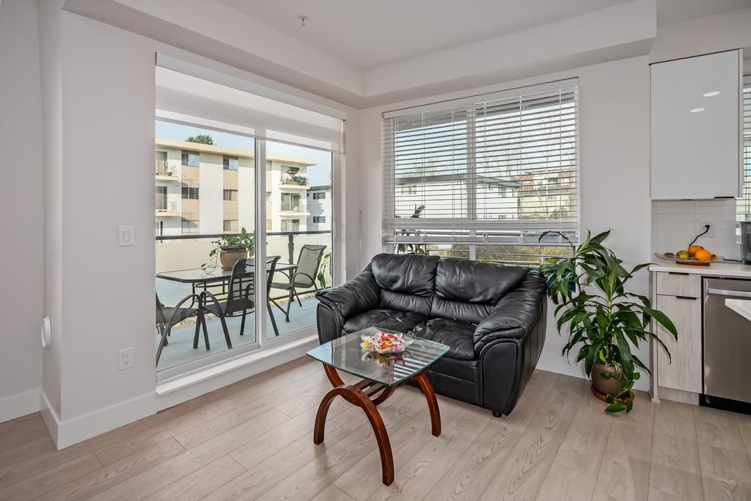 Family Room Photo of 413 11655 Fraser Street, Maple Ridge, BC