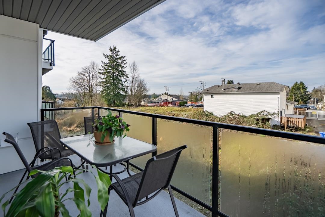 Hot Tub / Spa Photo of 413 11655 Fraser Street, Maple Ridge, BC