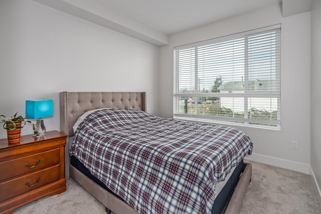 Powder Room Photo of 413 11655 Fraser Street, Maple Ridge, BC