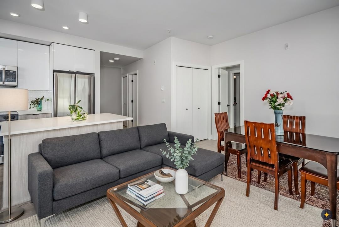 Primary Bedroom Photo of 413 11655 Fraser Street, Maple Ridge, BC