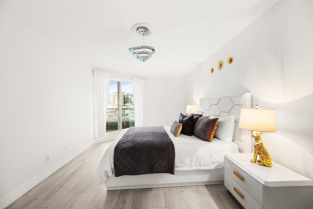 Family Room Photo of 905 1185 Quayside Drive, New Westminster, BC