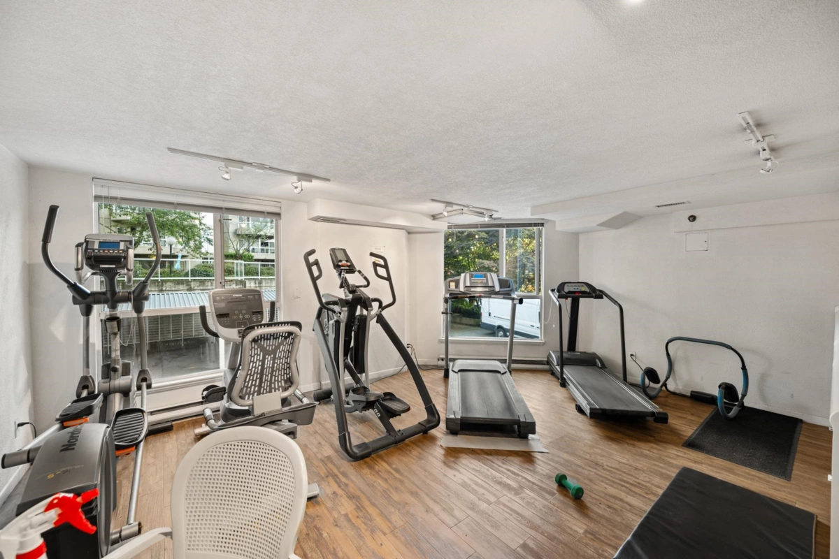 Front Yard Photo of 905 1185 Quayside Drive, New Westminster, BC