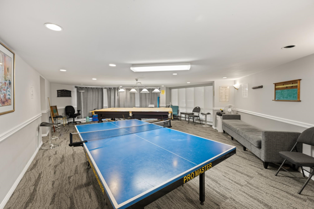 Garden / Landscaping Photo of 905 1185 Quayside Drive, New Westminster, BC