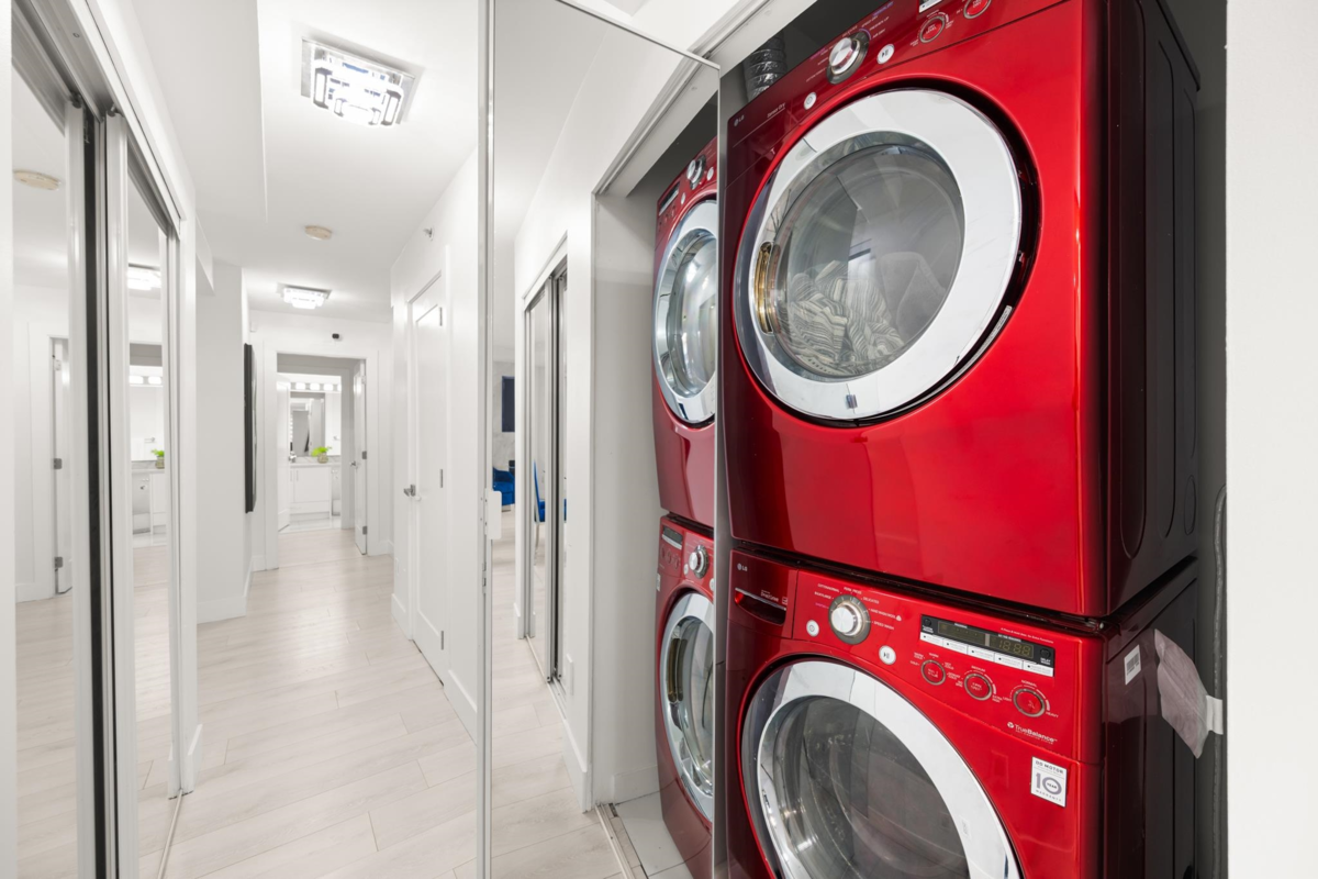 Guest Bathroom Photo of 905 1185 Quayside Drive, New Westminster, BC