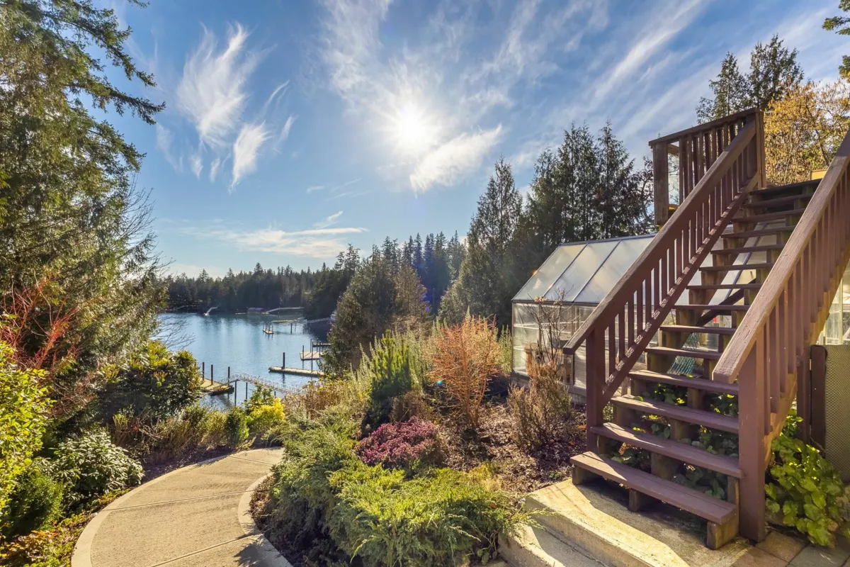 Hallway Photo of 4732 Webb Road, Madeira Park, BC