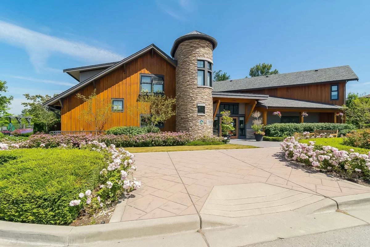 Swimming Pool Photo of 93 30989 Westridge Place, Abbotsford, BC