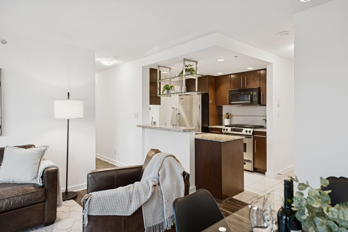 Family Room Photo of 1705 550 Pacific Street, Vancouver, BC