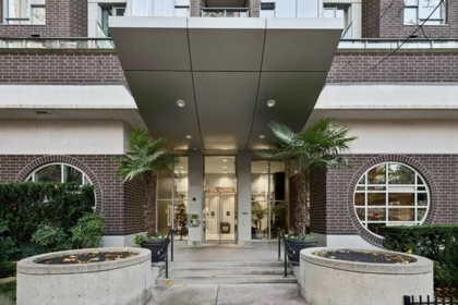 1705 550 Pacific Street, Vancouver, BC, Yaletown — 2 bed apartment/condo for sale