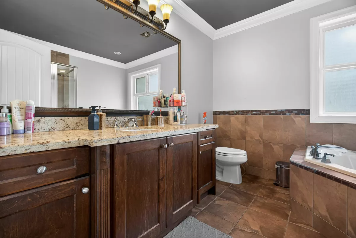 Dining Area Photo of 14039 91 Avenue, Surrey, BC