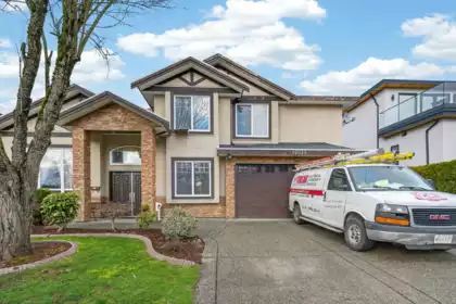 14039 91 Avenue, Surrey, BC, Bear Creek Green Timbers — 5 bed single family residence for sale