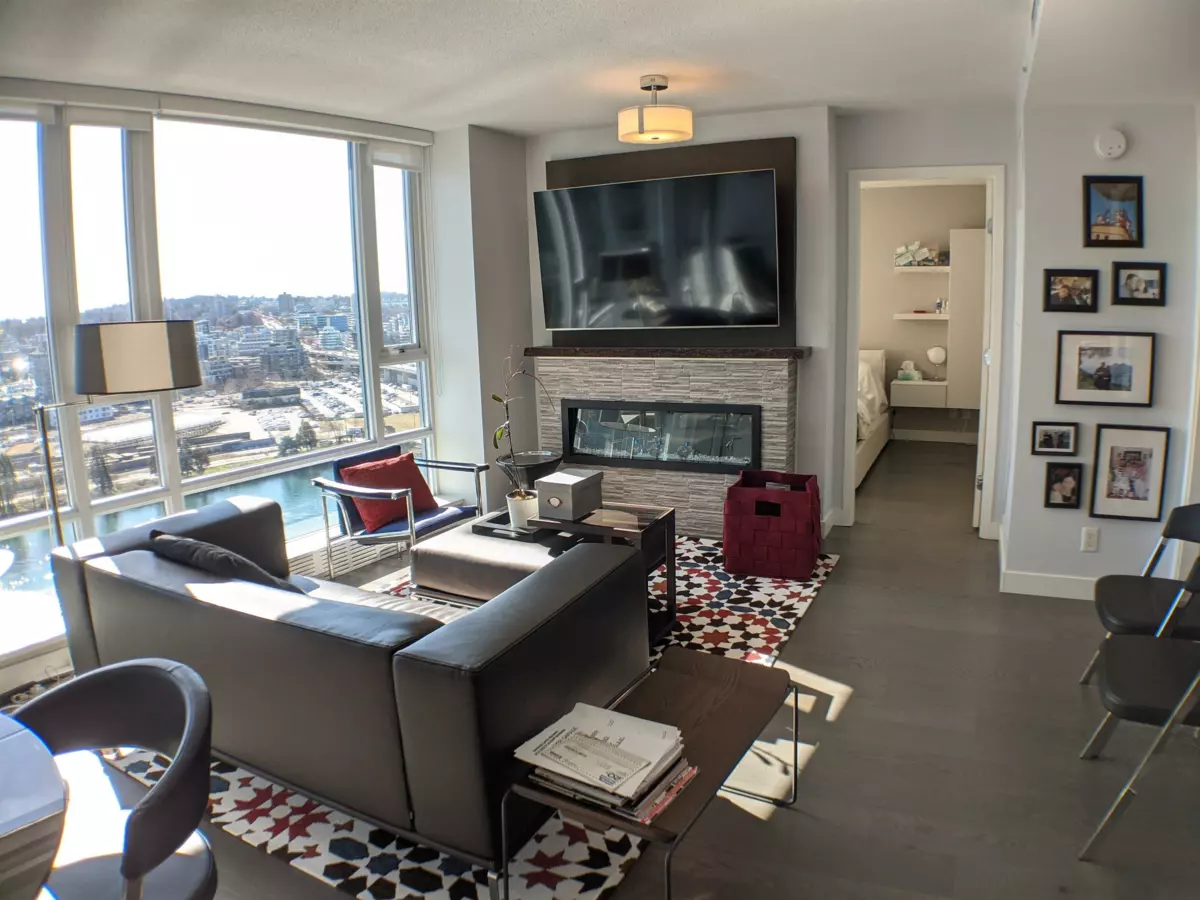 Dining Area Photo of 2305 918 Cooperage Way, Vancouver, BC