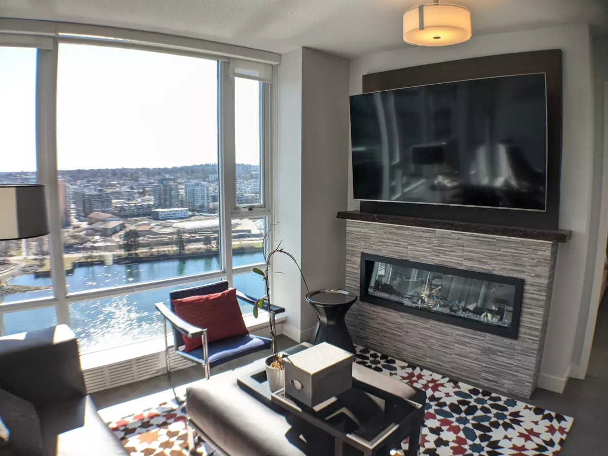 Kitchen Photo of 2305 918 Cooperage Way, Vancouver, BC