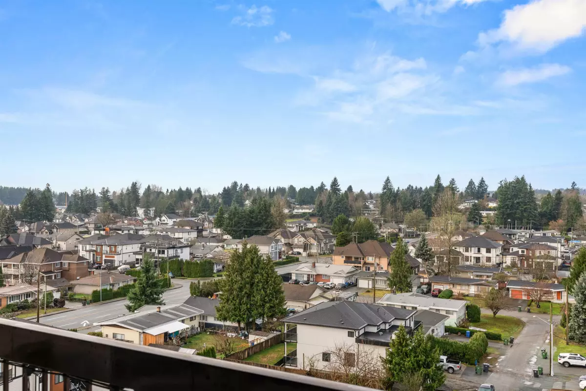Basement Recreation Room Photo of 914 31955 Old Yale Road, Abbotsford, BC