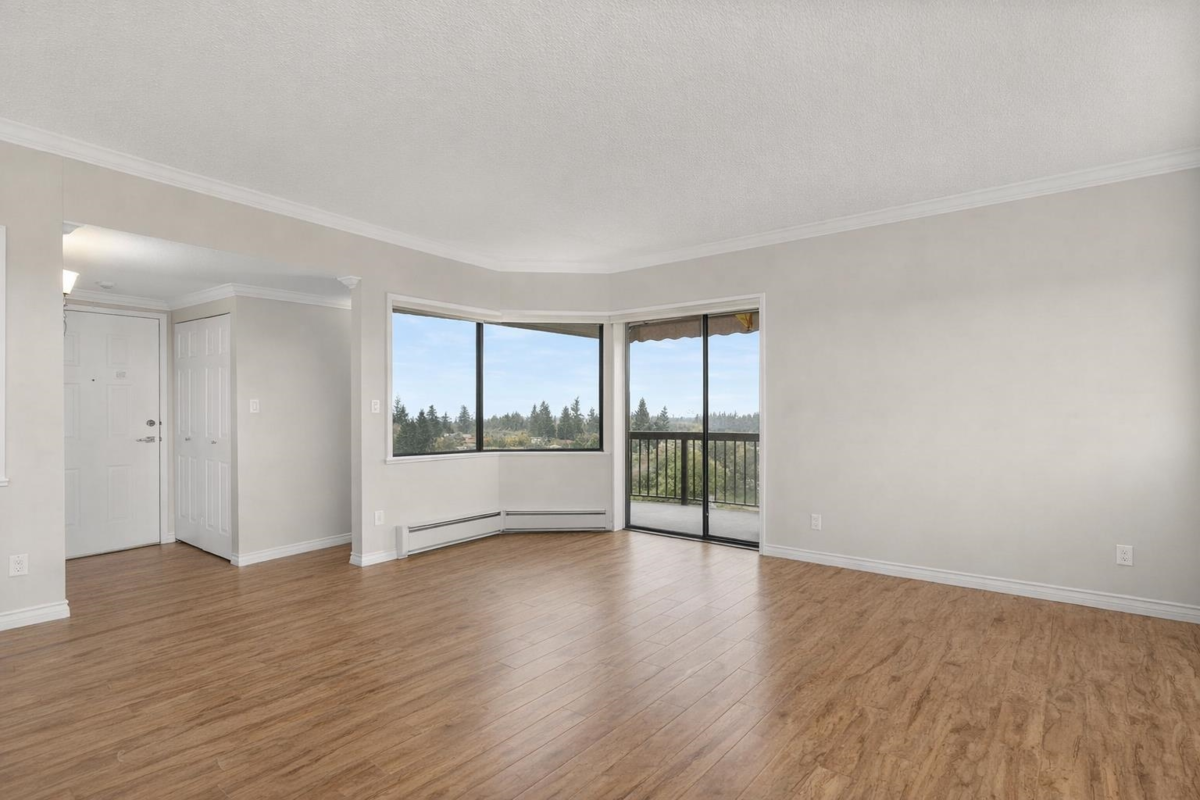 Primary Bathroom Photo of 914 31955 Old Yale Road, Abbotsford, BC