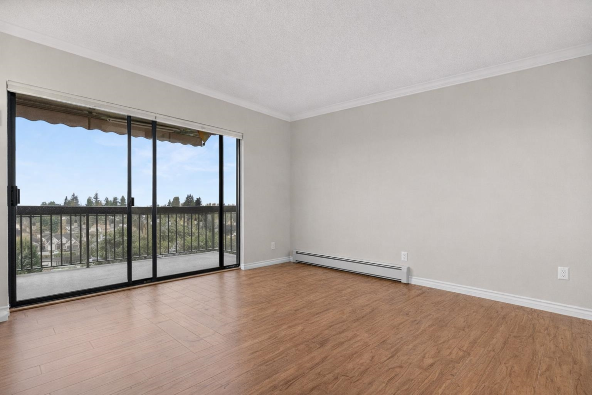 Primary Bedroom Photo of 914 31955 Old Yale Road, Abbotsford, BC