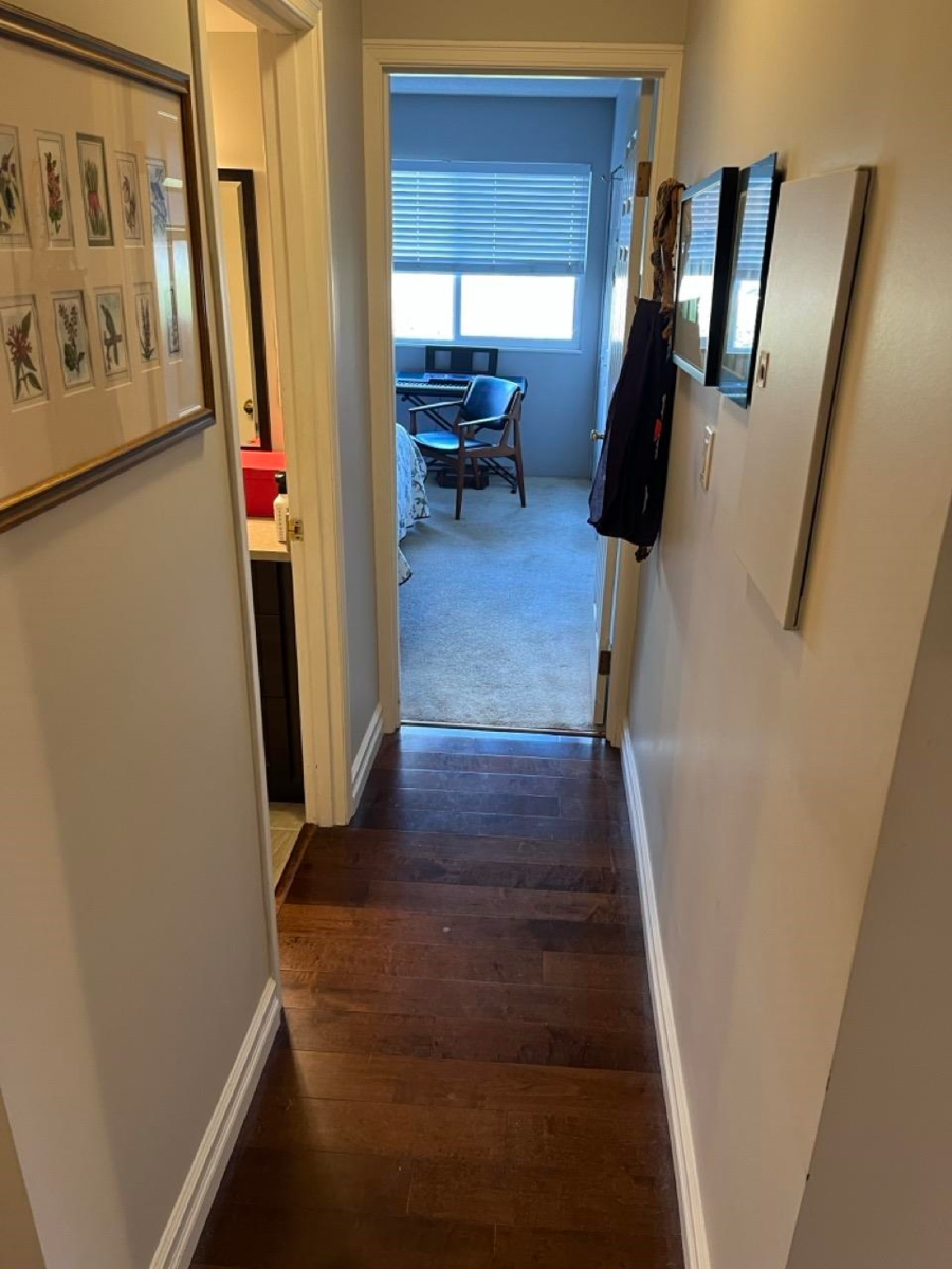 Office / Den Photo of 302 1354 Winter Street, White Rock, BC