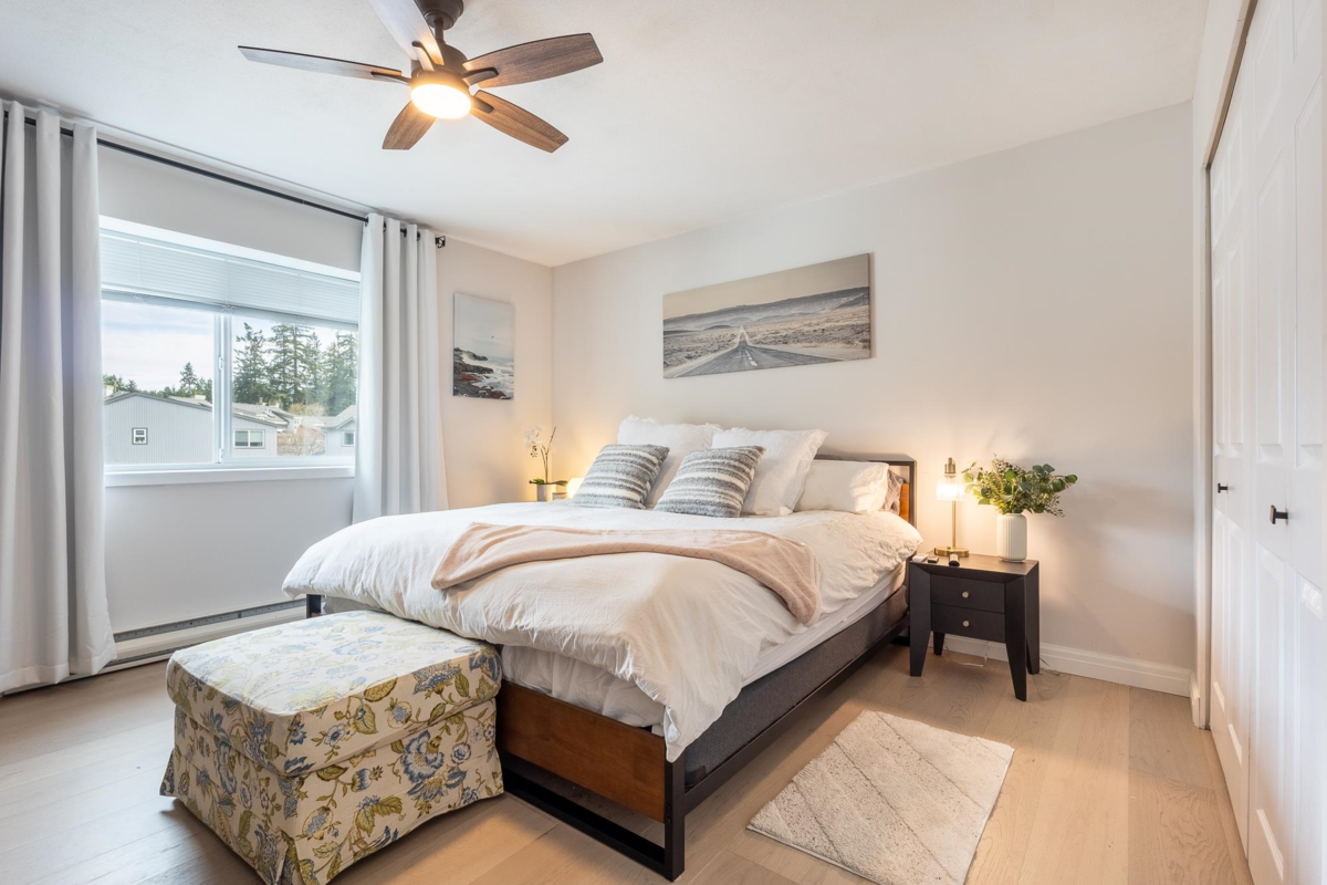 Bedroom 2 Photo of 35 5761 Wharf Avenue, Sechelt, BC