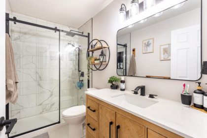 Guest Bathroom Photo of 35 5761 Wharf Avenue, Sechelt, BC