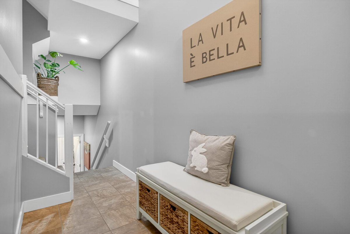 Kitchen Island Photo of 29 46778 Hudson Road, Chilliwack, BC