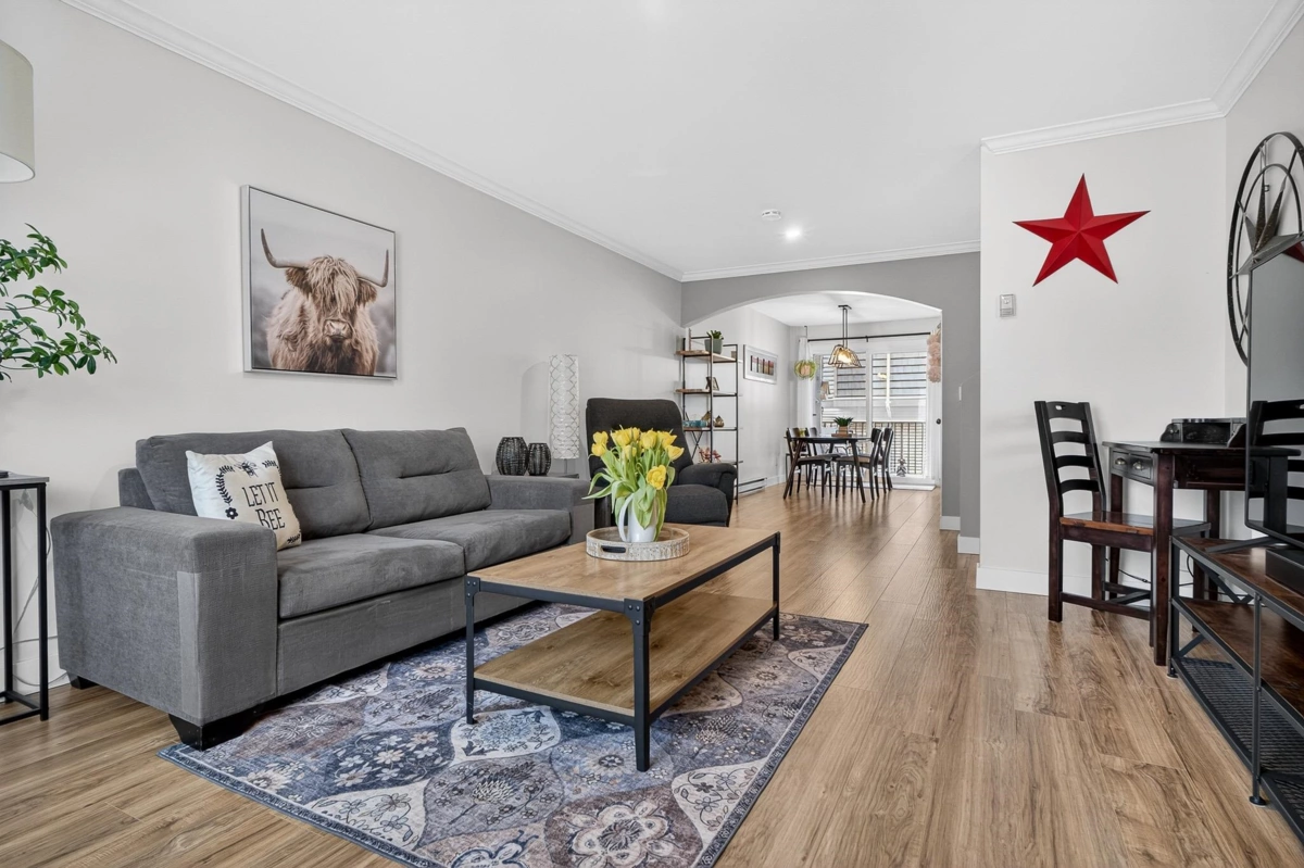 Walk-In Closet Photo of 29 46778 Hudson Road, Chilliwack, BC