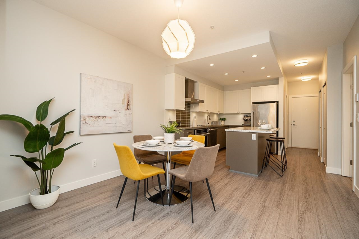 Guest Bathroom Photo of 210 3399 Noel Drive, Burnaby, BC