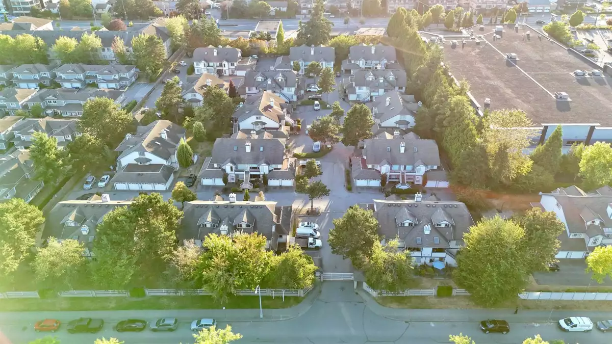 Backyard Photo of 113 7837 120a Street, Surrey, BC